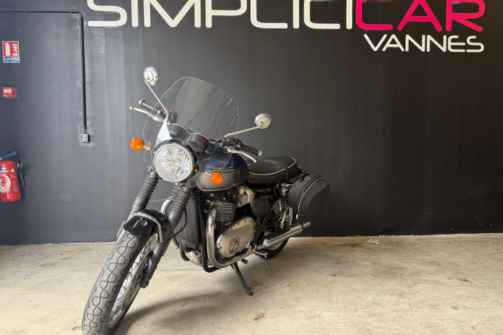 TRIUMPH BONNEVILLE T120