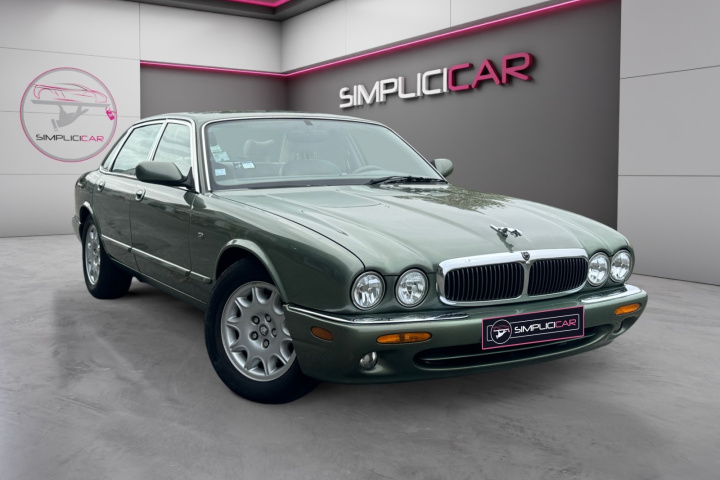 JAGUAR XJ